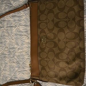 Coach East West Pop Crossbody